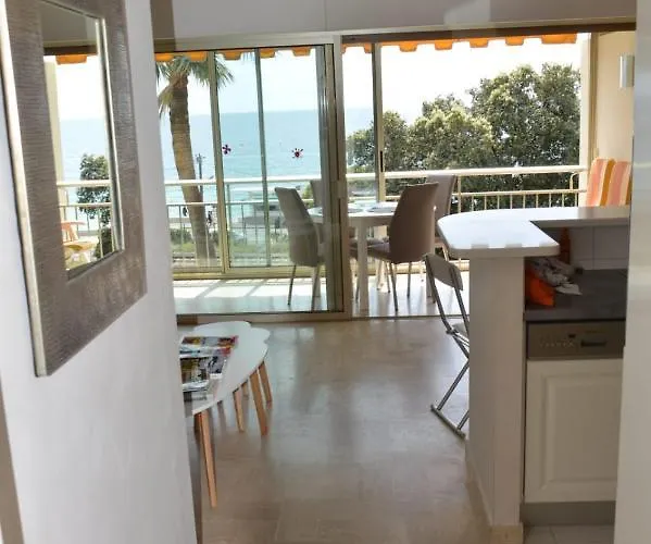 Cozy Cocoon With Balcony Close To The Sea Appartamento *